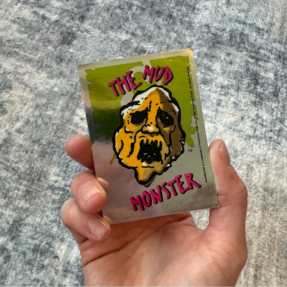 GOOSEBUMPS THE MUD MONSTER foil trading card sticker